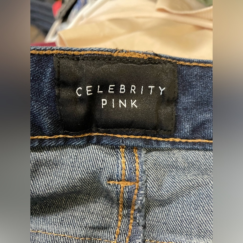 NWOT Celebrity Pink Ripped High Rise Shorts - 18 - Picture 8 of 12